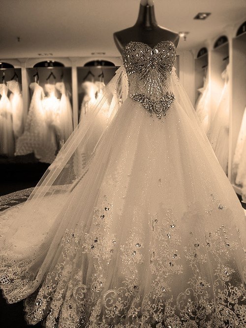 Самые красивые свадебные платья!)) - Страница 2 HClky5OyrYM